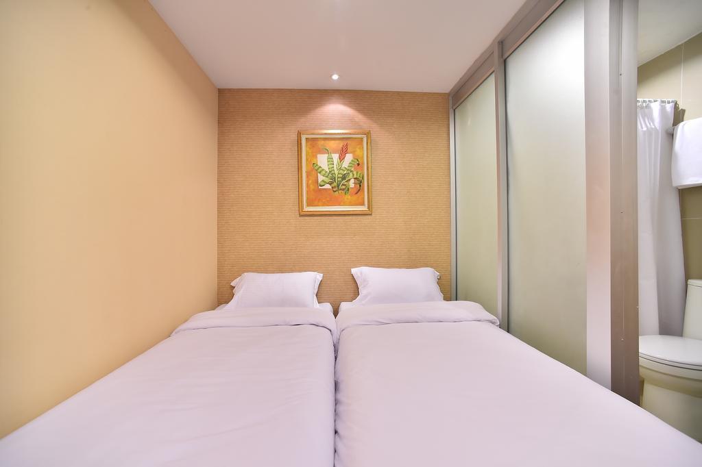 Take A Rest Hotel Bangkok Habitación foto